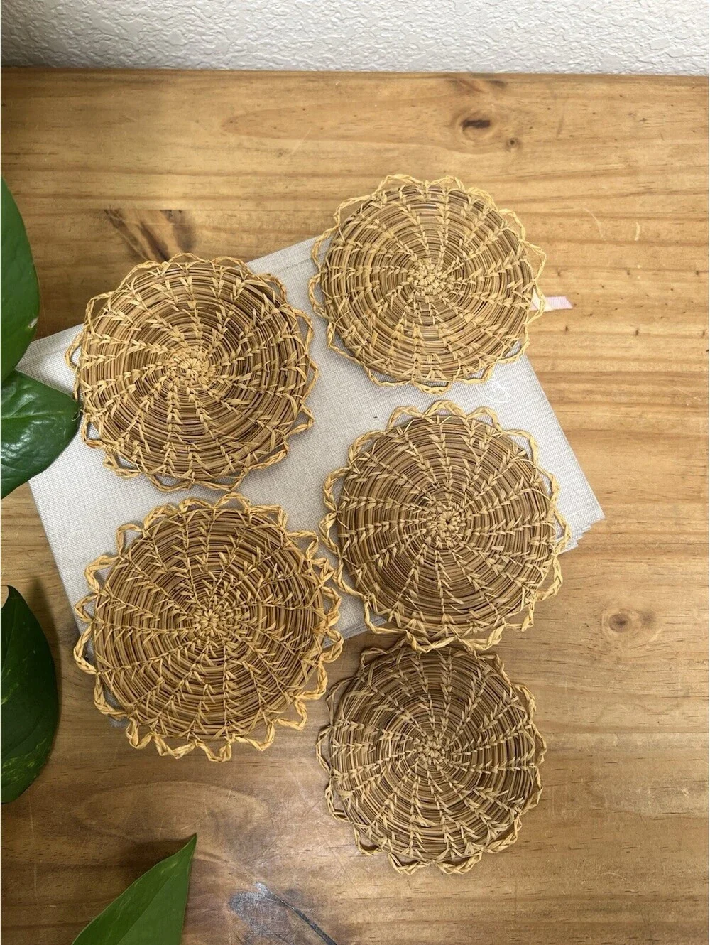 5 Vintage Woven Pine Needle Coasters and Basket with Lid Set Boho Southwest
